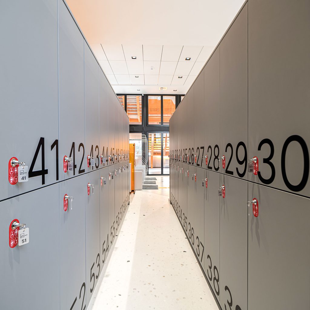 KTU biblioteka Ergolain projektas Daiktų saugojimo spintelės