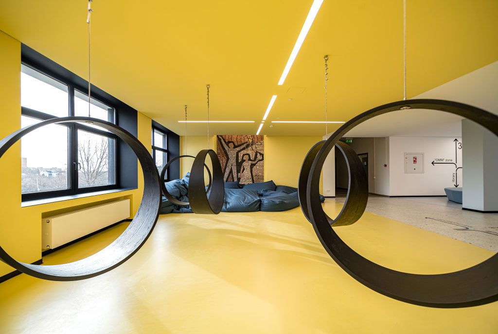 KTU biblioteka Ergolain projektas Sūpynės